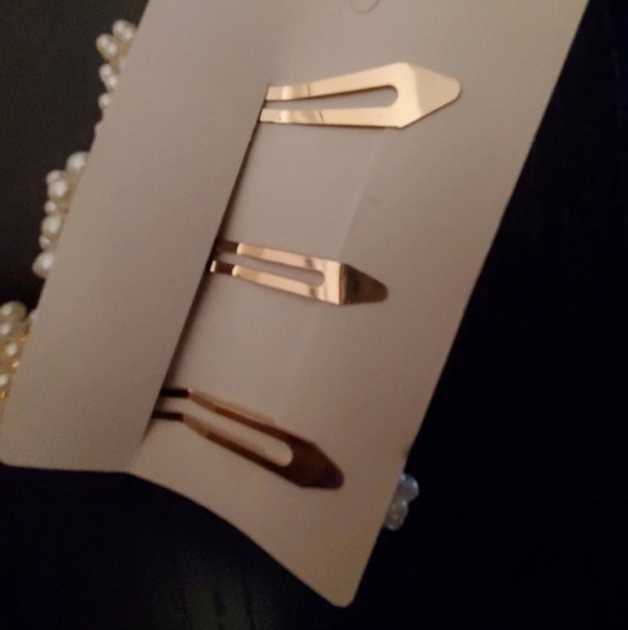 NIB Pearl Hair clips - Picture 2 of 2